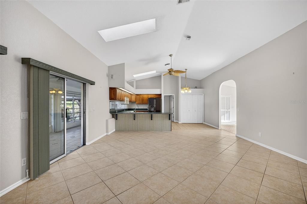 Active With Contract: $475,000 (4 beds, 2 baths, 2100 Square Feet)