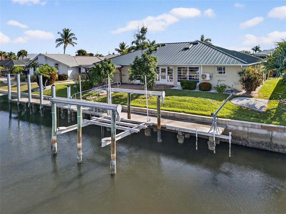 Active With Contract: $475,000 (4 beds, 2 baths, 2100 Square Feet)