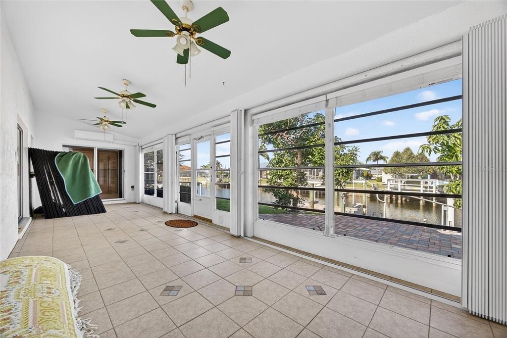 Active With Contract: $475,000 (4 beds, 2 baths, 2100 Square Feet)