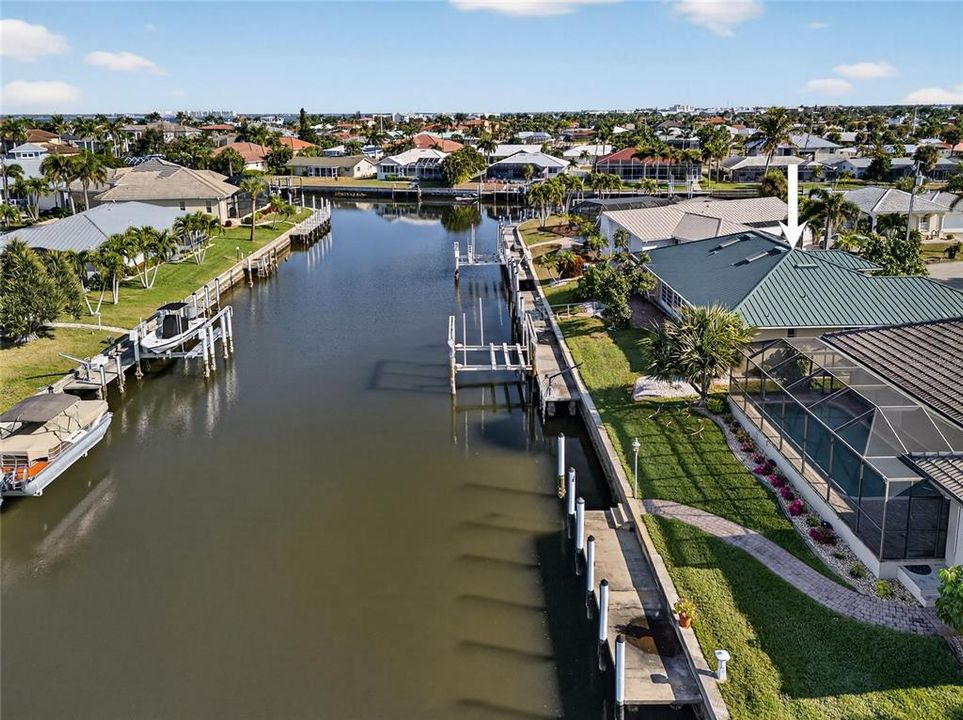 Active With Contract: $475,000 (4 beds, 2 baths, 2100 Square Feet)