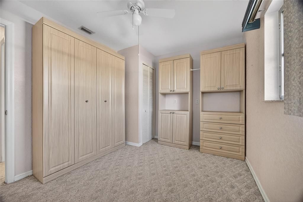 Active With Contract: $475,000 (4 beds, 2 baths, 2100 Square Feet)