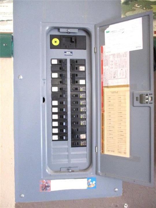 For Sale: $259,000 (3 beds, 2 baths, 1772 Square Feet)