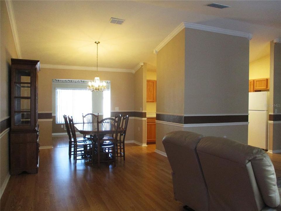 For Sale: $259,000 (3 beds, 2 baths, 1772 Square Feet)