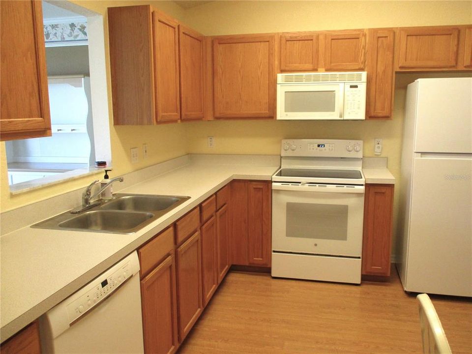 For Sale: $259,000 (3 beds, 2 baths, 1772 Square Feet)