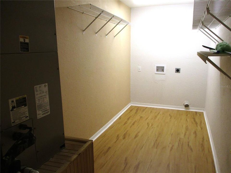 For Sale: $259,000 (3 beds, 2 baths, 1772 Square Feet)