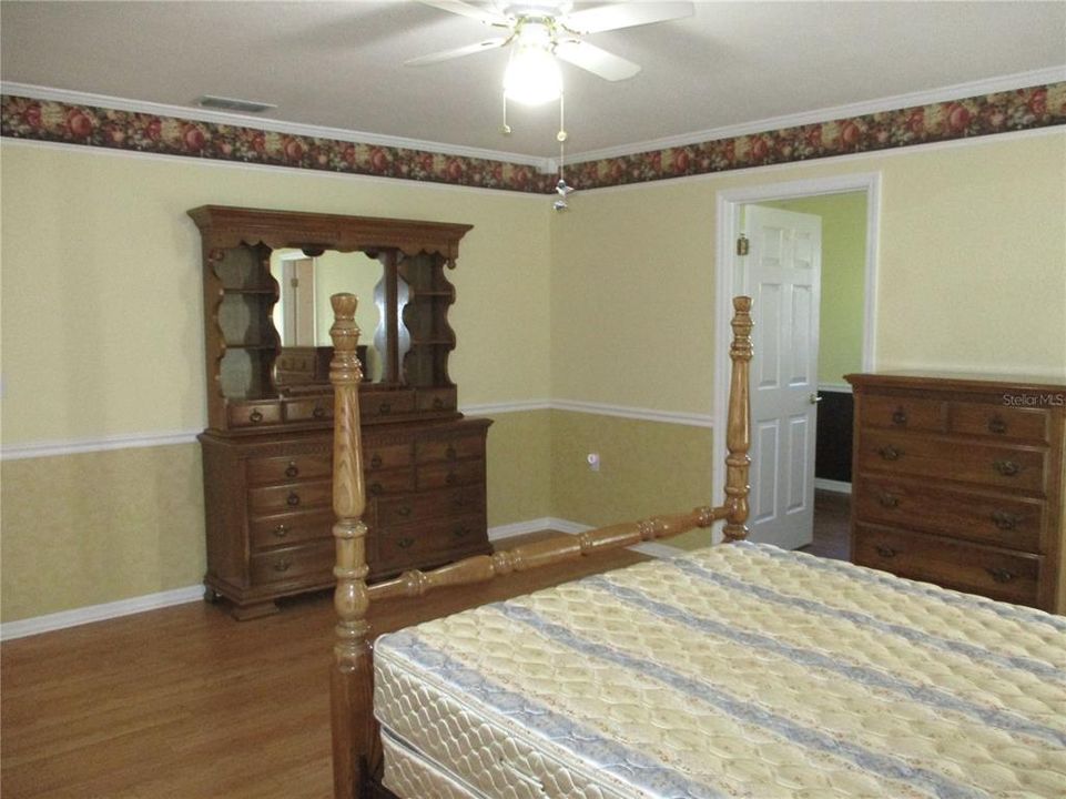 For Sale: $259,000 (3 beds, 2 baths, 1772 Square Feet)