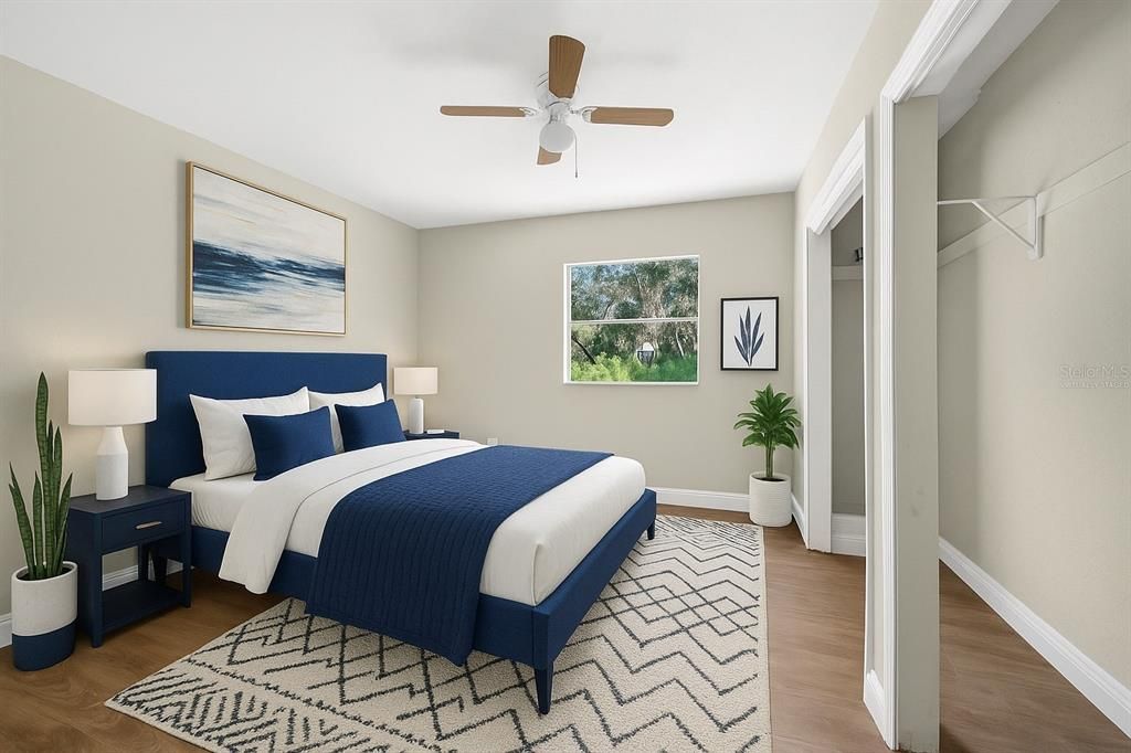 合同活跃: $229,980 (6 贝兹, 3 浴室, 2170 平方英尺)