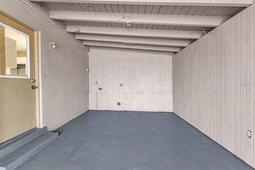 For Sale: $179,900 (2 beds, 1 baths, 1020 Square Feet)