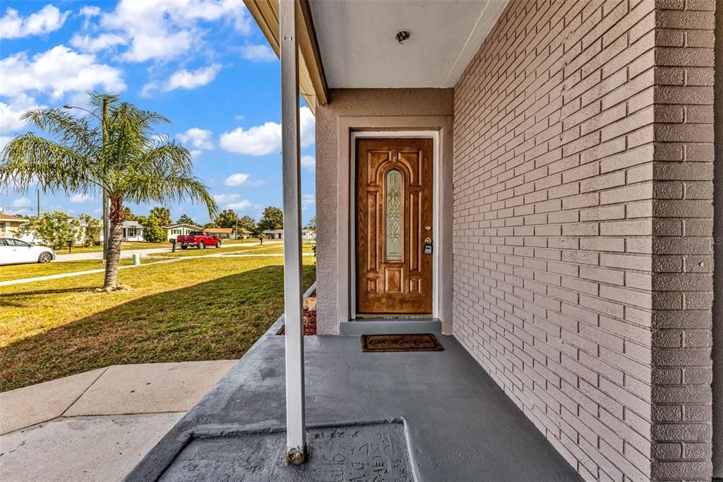 For Sale: $179,900 (2 beds, 1 baths, 1020 Square Feet)