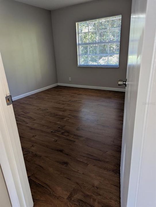 出租: $1,225 (2 贝兹, 1 浴室, 956 平方英尺)