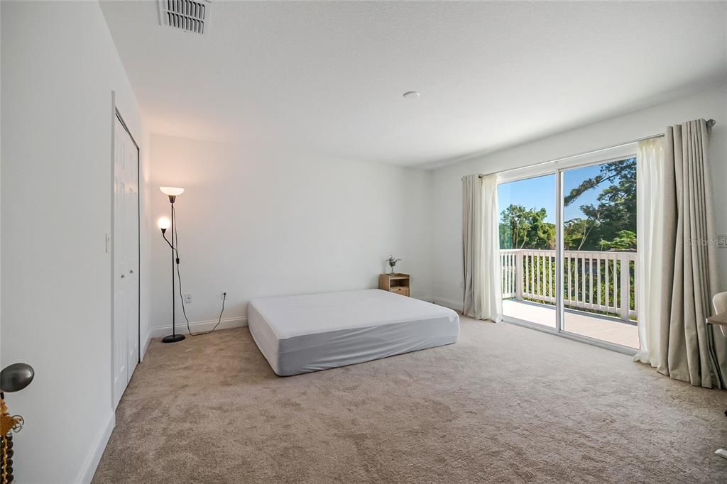 На продажу: $597,000 (5 спален, 2 ванн, 2328 Квадратных фут)