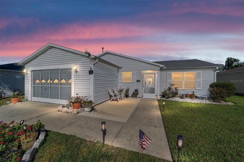 На продажу: $309,750 (3 спален, 2 ванн, 1231 Квадратных фут)