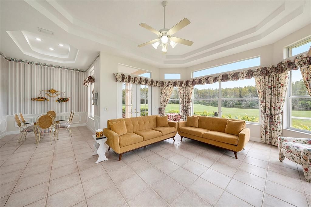 En Venta: $1,250,000 (4 camas, 4 baños, 3652 Pies cuadrados)