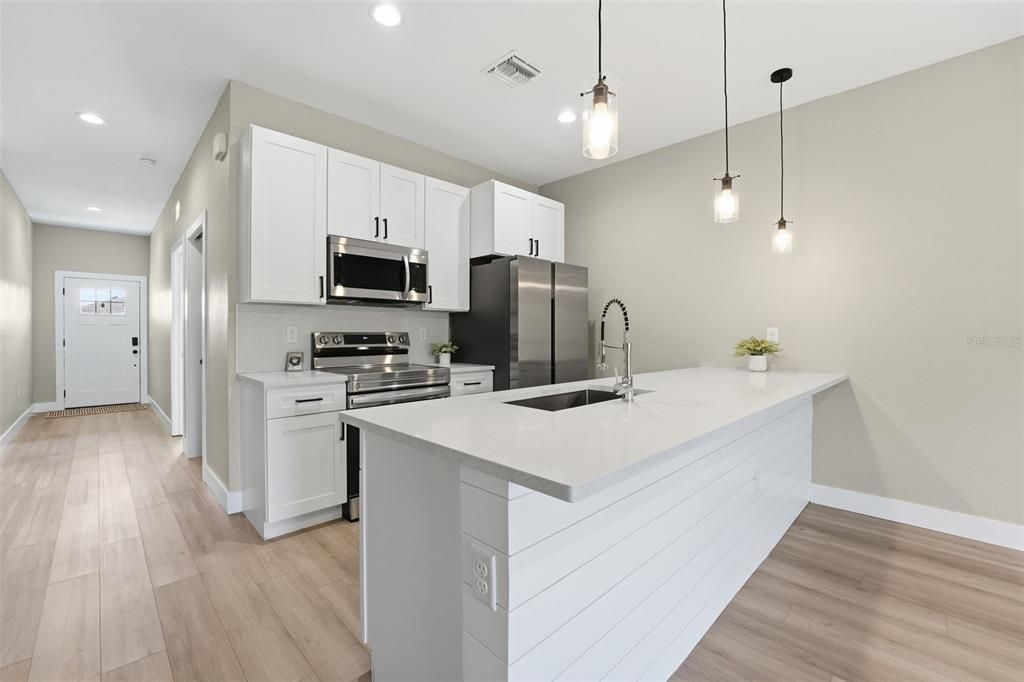 En Venta: $489,000 (6 camas, 0 baños, 2400 Pies cuadrados)