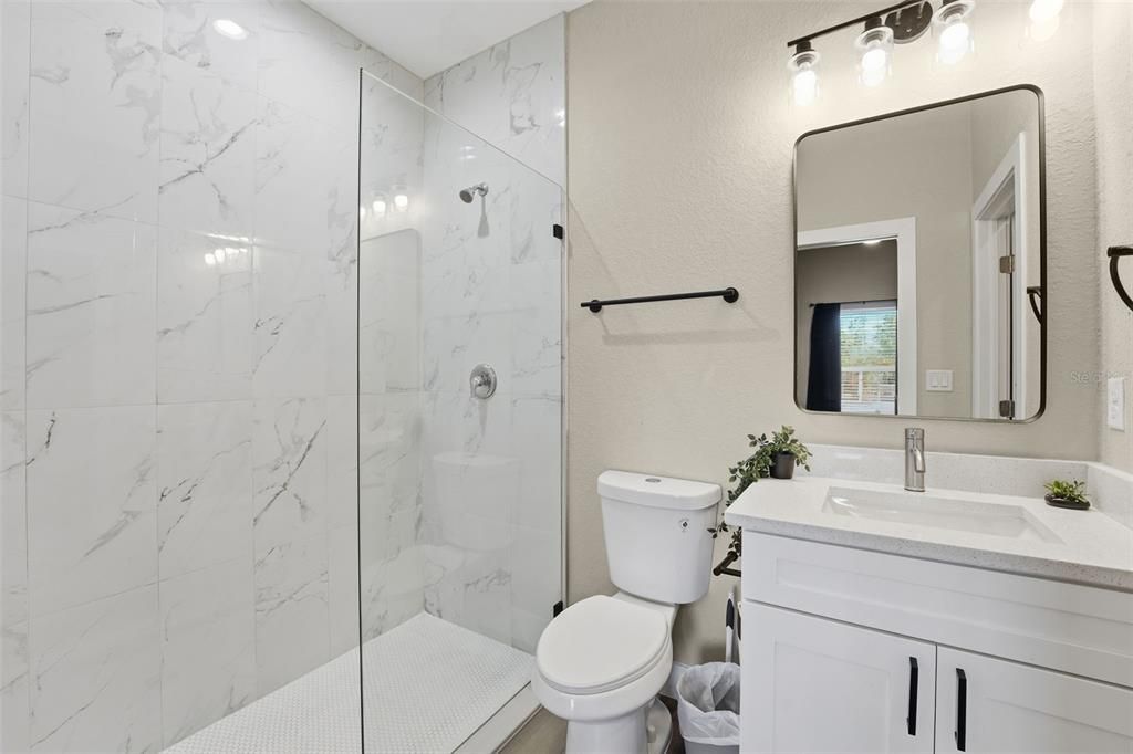 En Venta: $489,000 (6 camas, 0 baños, 2400 Pies cuadrados)