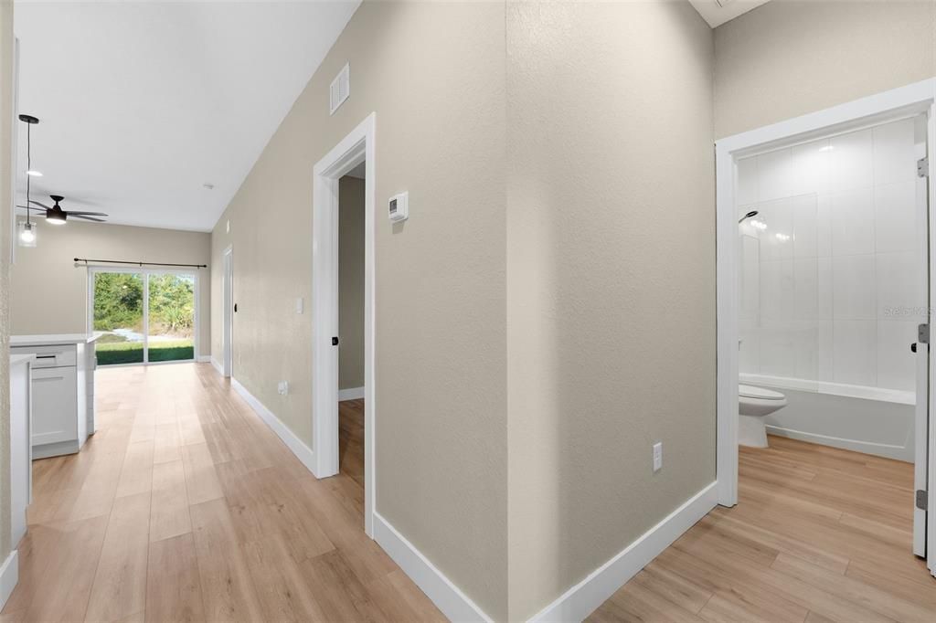 En Venta: $489,000 (6 camas, 0 baños, 2400 Pies cuadrados)