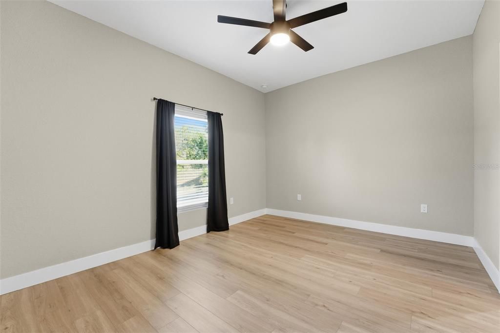 En Venta: $489,000 (6 camas, 0 baños, 2400 Pies cuadrados)