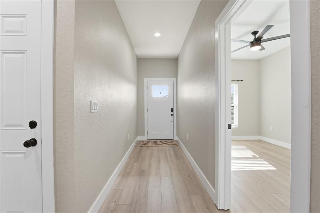 En Venta: $489,000 (6 camas, 0 baños, 2400 Pies cuadrados)