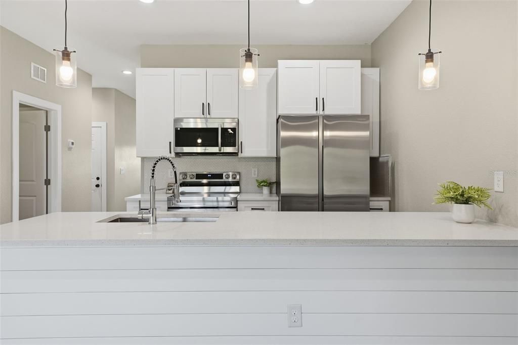 En Venta: $489,000 (6 camas, 0 baños, 2400 Pies cuadrados)