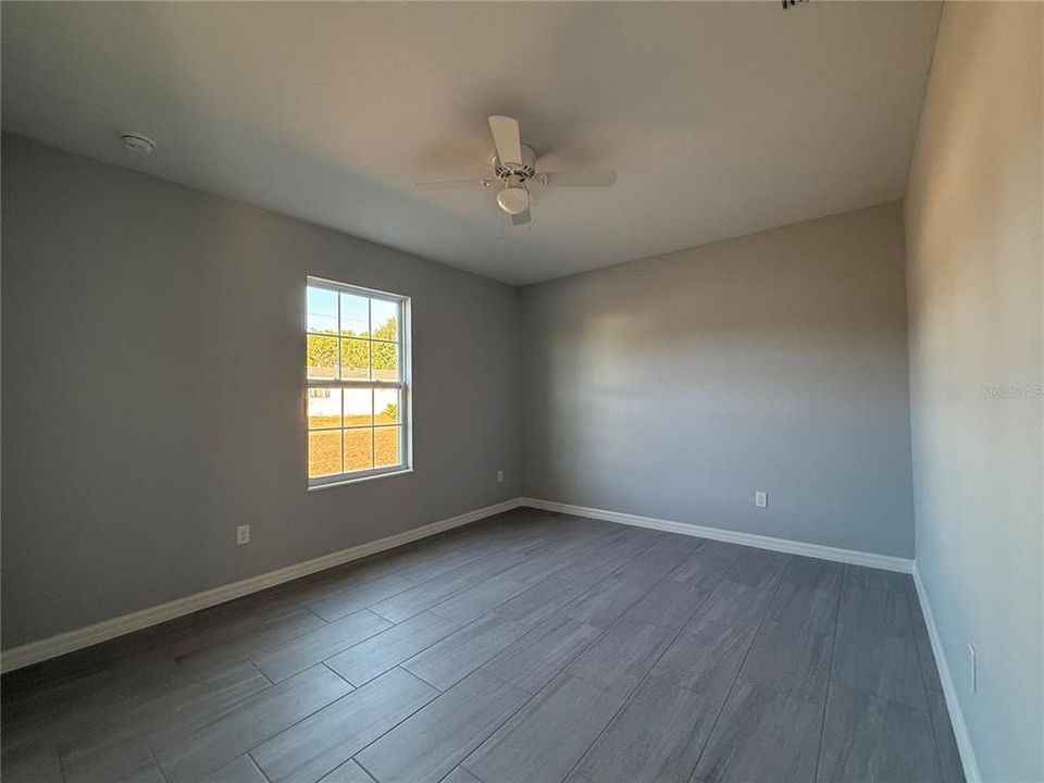 待售: $209,900 (3 贝兹, 2 浴室, 1232 平方英尺)