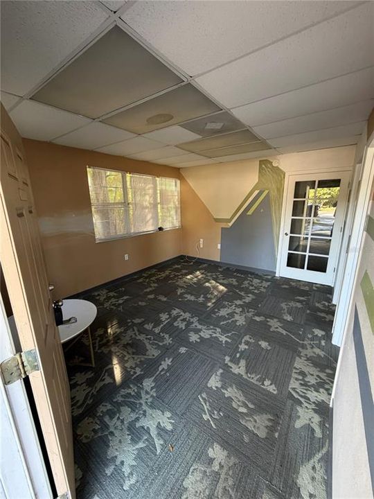 For Sale: $399,900 (1 beds, 1 baths, 1487 Square Feet)