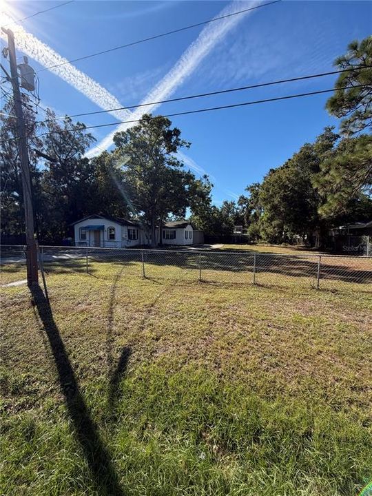 For Sale: $399,900 (1 beds, 1 baths, 1487 Square Feet)