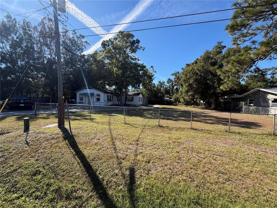 For Sale: $399,900 (1 beds, 1 baths, 1487 Square Feet)