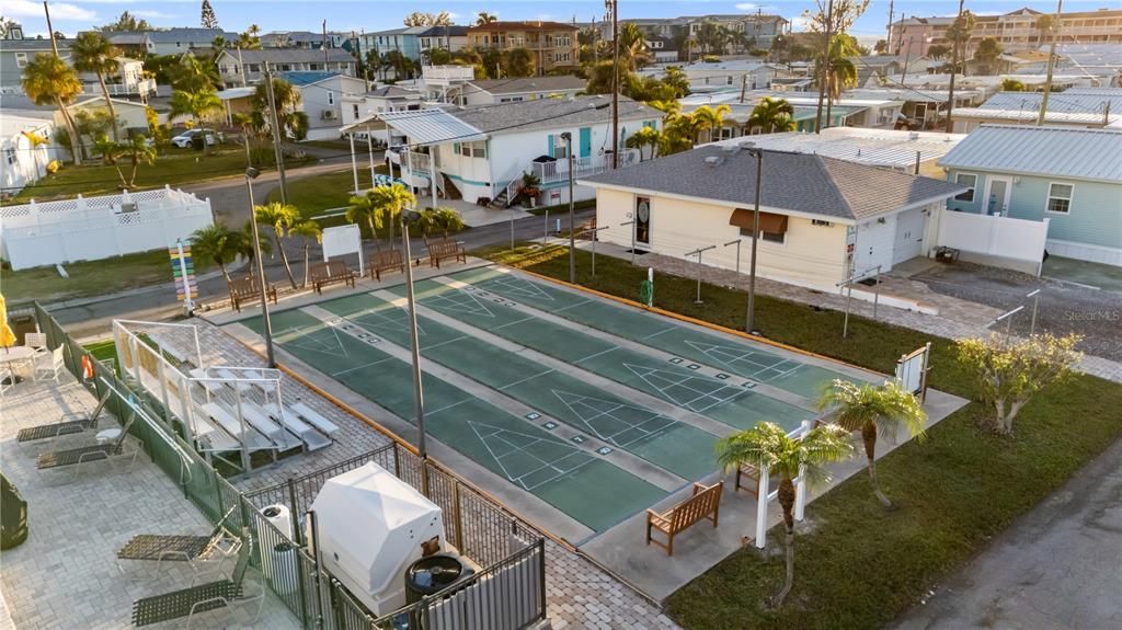 For Sale: $315,000 (2 beds, 1 baths, 412 Square Feet)