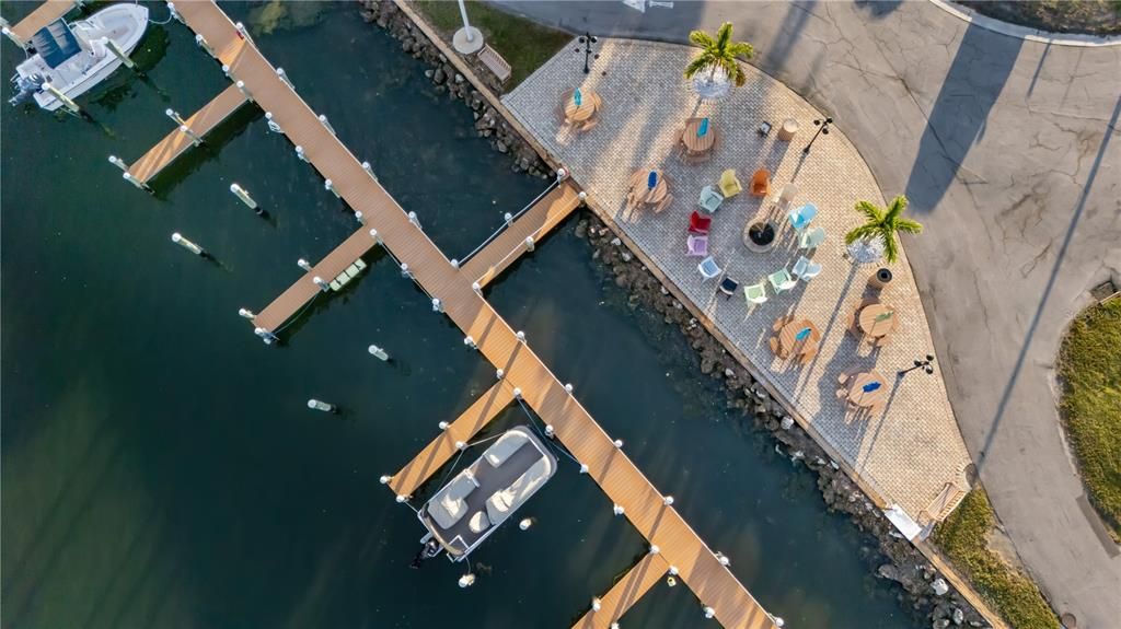 For Sale: $315,000 (2 beds, 1 baths, 412 Square Feet)