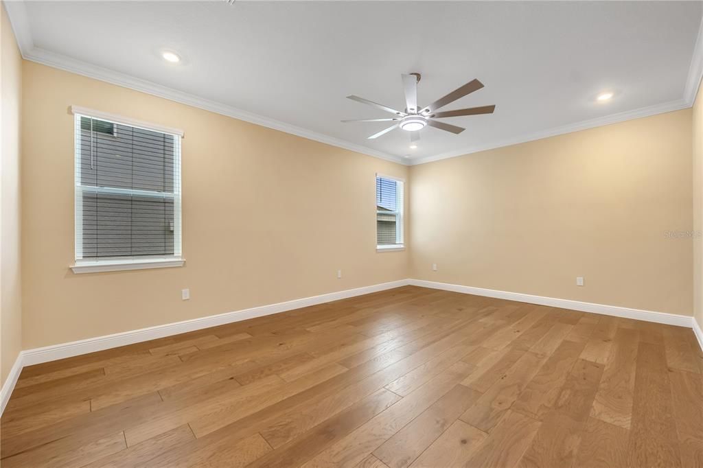 For Rent: $4,500 (6 beds, 4 baths, 4607 Square Feet)