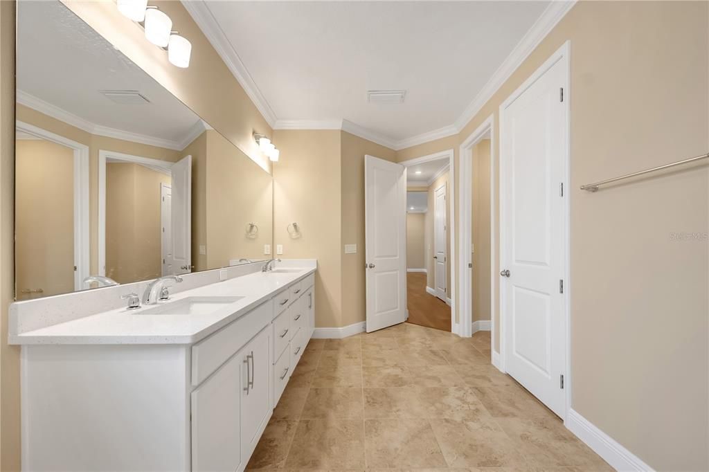 For Rent: $4,500 (6 beds, 4 baths, 4607 Square Feet)