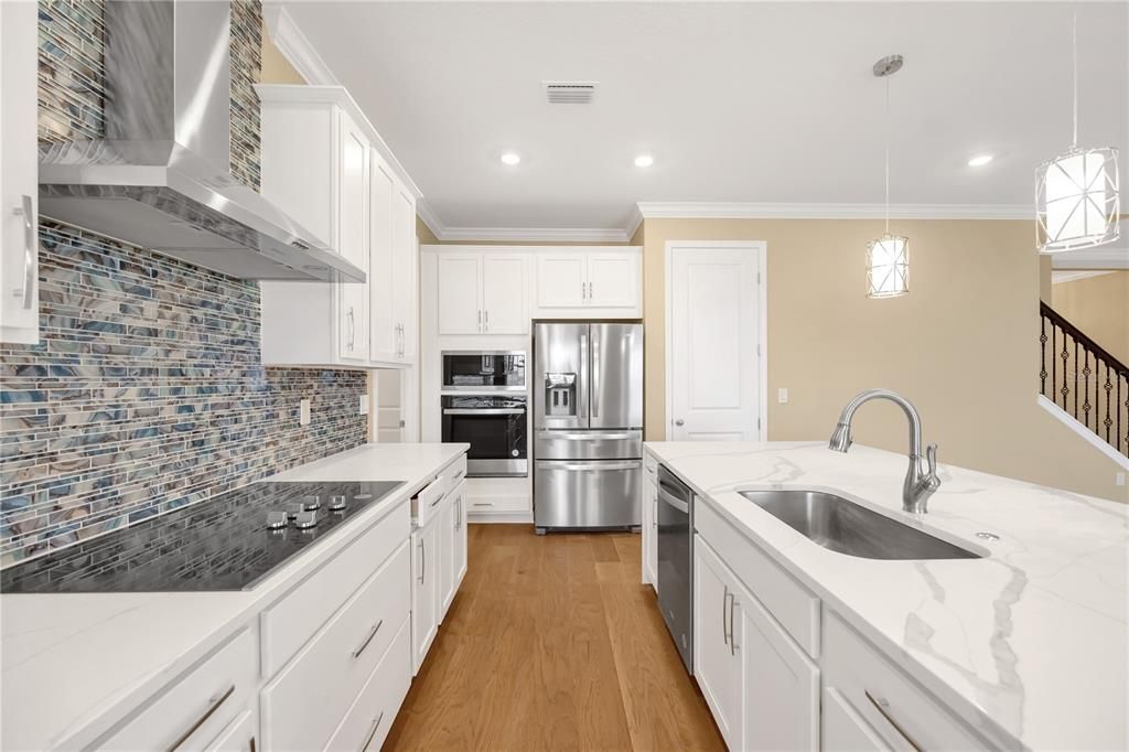 For Rent: $4,500 (6 beds, 4 baths, 4607 Square Feet)