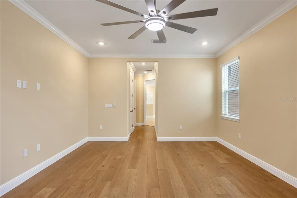 For Rent: $4,500 (6 beds, 4 baths, 4607 Square Feet)