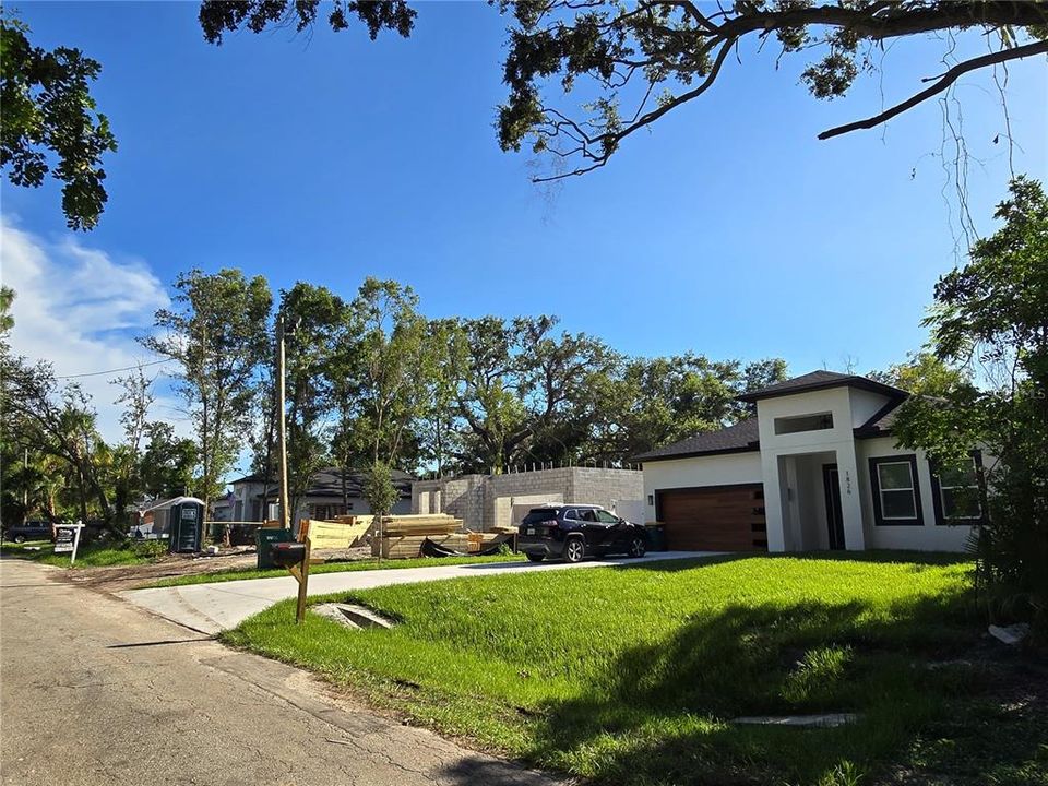 待售: $649,000 (4 贝兹, 2 浴室, 2026 平方英尺)