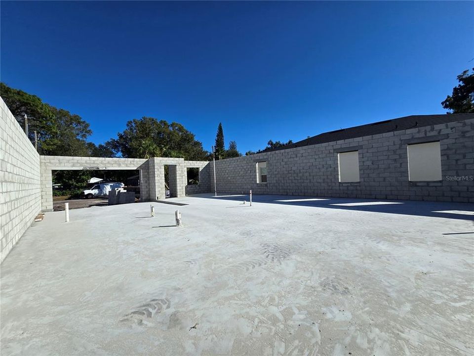 待售: $649,000 (4 贝兹, 2 浴室, 2026 平方英尺)