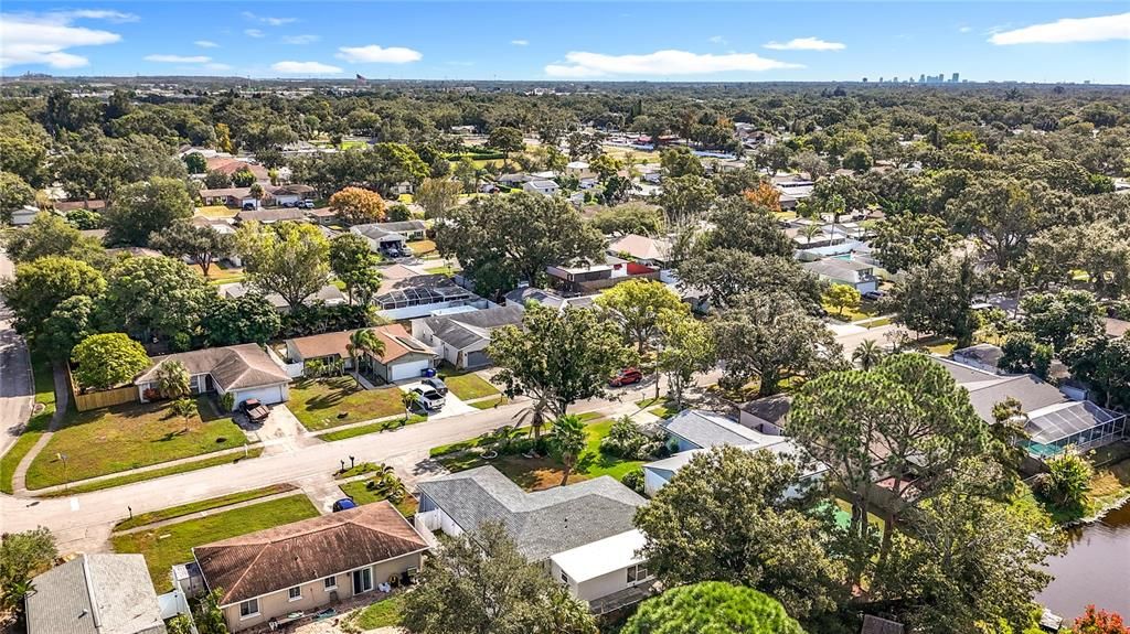 合同活跃: $389,900 (3 贝兹, 2 浴室, 1196 平方英尺)