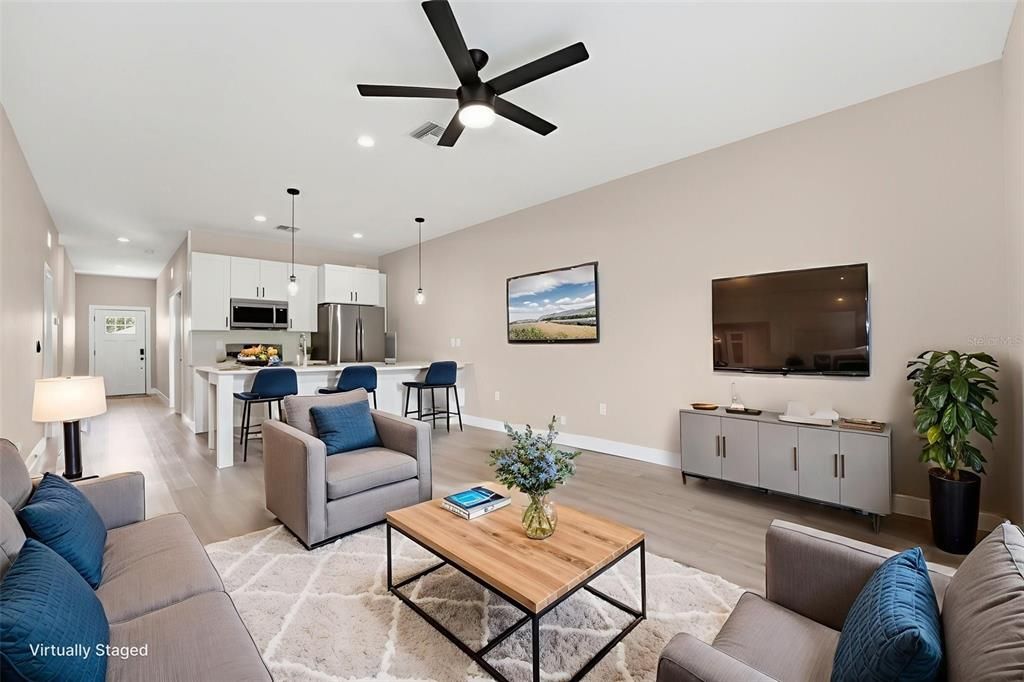 For Sale: $489,000 (6 beds, 0 baths, 2400 Square Feet)