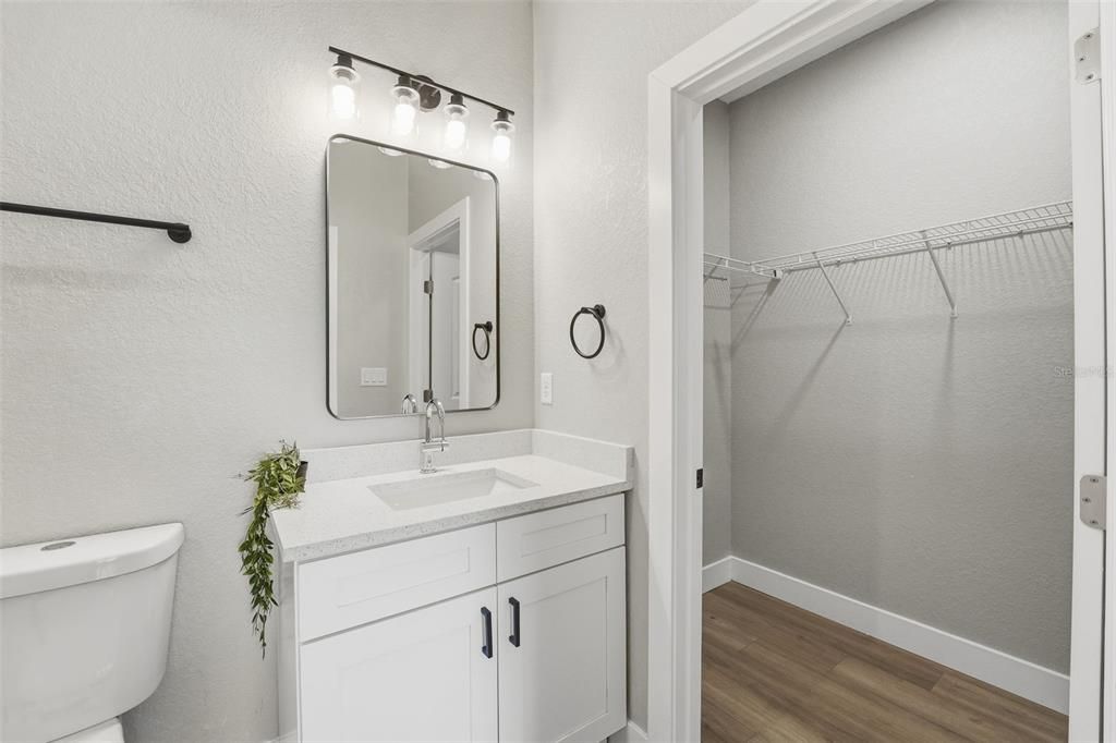 For Sale: $489,000 (6 beds, 0 baths, 2400 Square Feet)