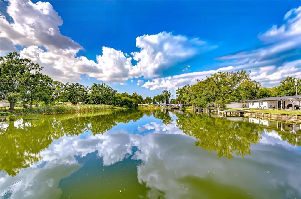 For Sale: $589,000 (3 beds, 2 baths, 2111 Square Feet)