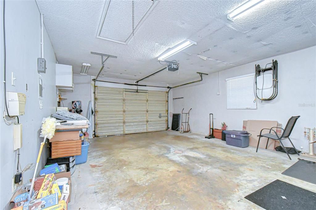 For Sale: $589,000 (3 beds, 2 baths, 2111 Square Feet)