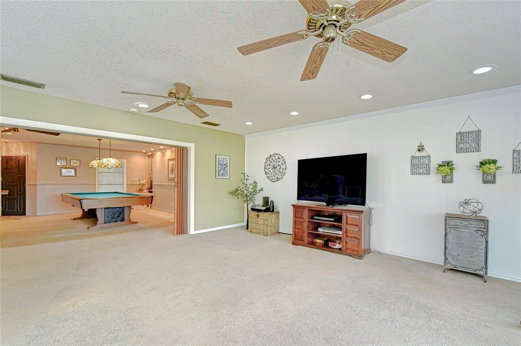 For Sale: $589,000 (3 beds, 2 baths, 2111 Square Feet)