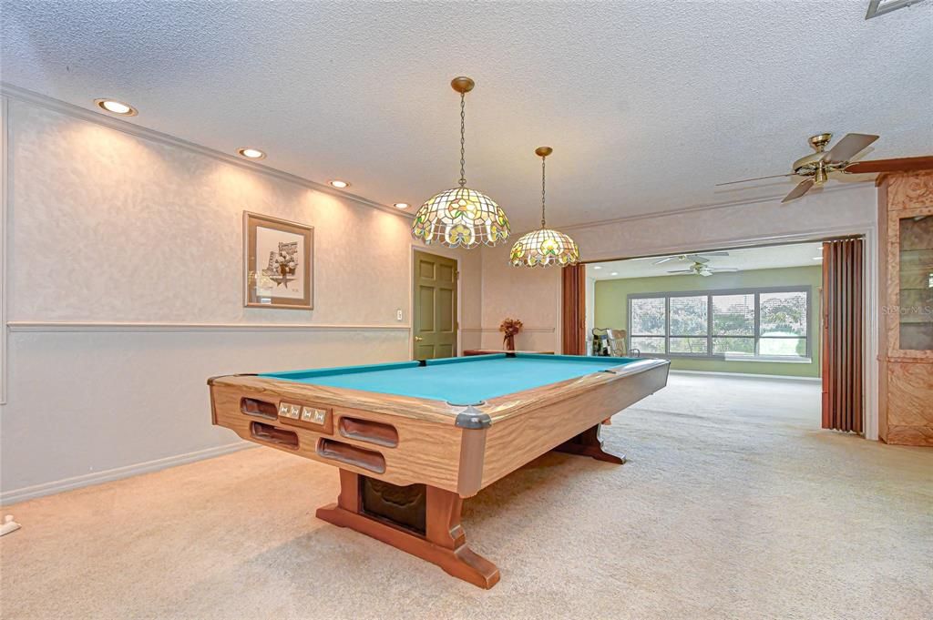 For Sale: $589,000 (3 beds, 2 baths, 2111 Square Feet)