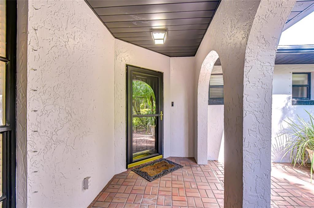 For Sale: $589,000 (3 beds, 2 baths, 2111 Square Feet)