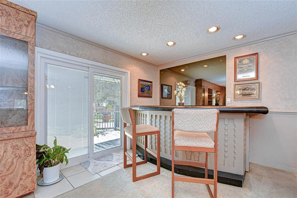 For Sale: $589,000 (3 beds, 2 baths, 2111 Square Feet)