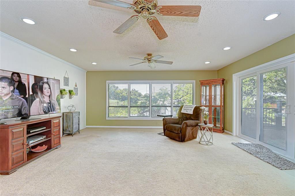 For Sale: $589,000 (3 beds, 2 baths, 2111 Square Feet)