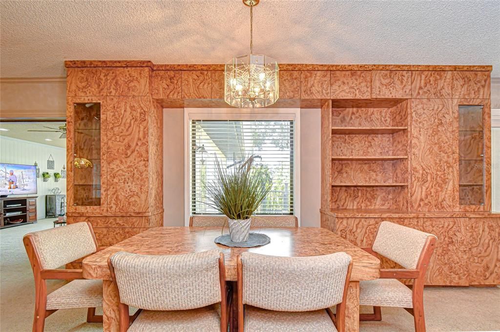 For Sale: $589,000 (3 beds, 2 baths, 2111 Square Feet)