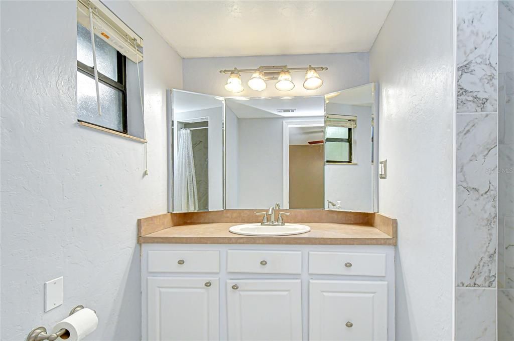 For Sale: $589,000 (3 beds, 2 baths, 2111 Square Feet)