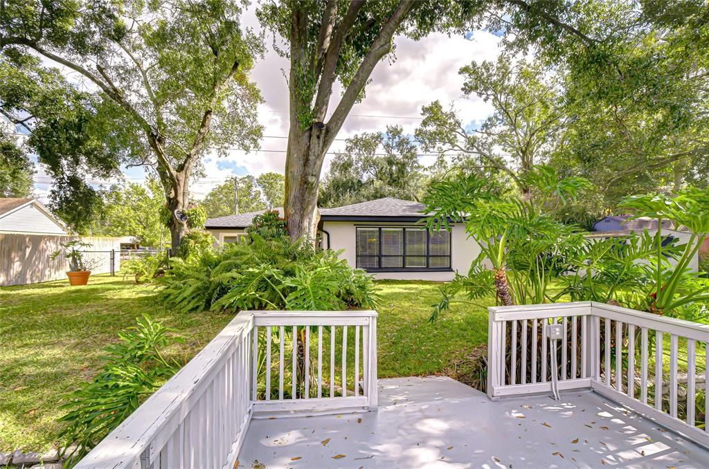 For Sale: $589,000 (3 beds, 2 baths, 2111 Square Feet)