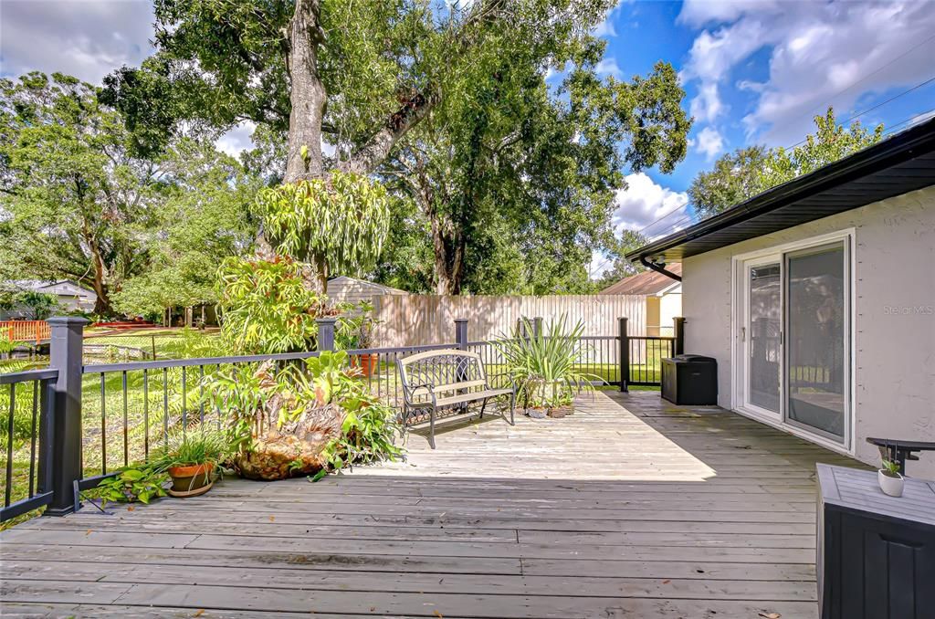 For Sale: $589,000 (3 beds, 2 baths, 2111 Square Feet)