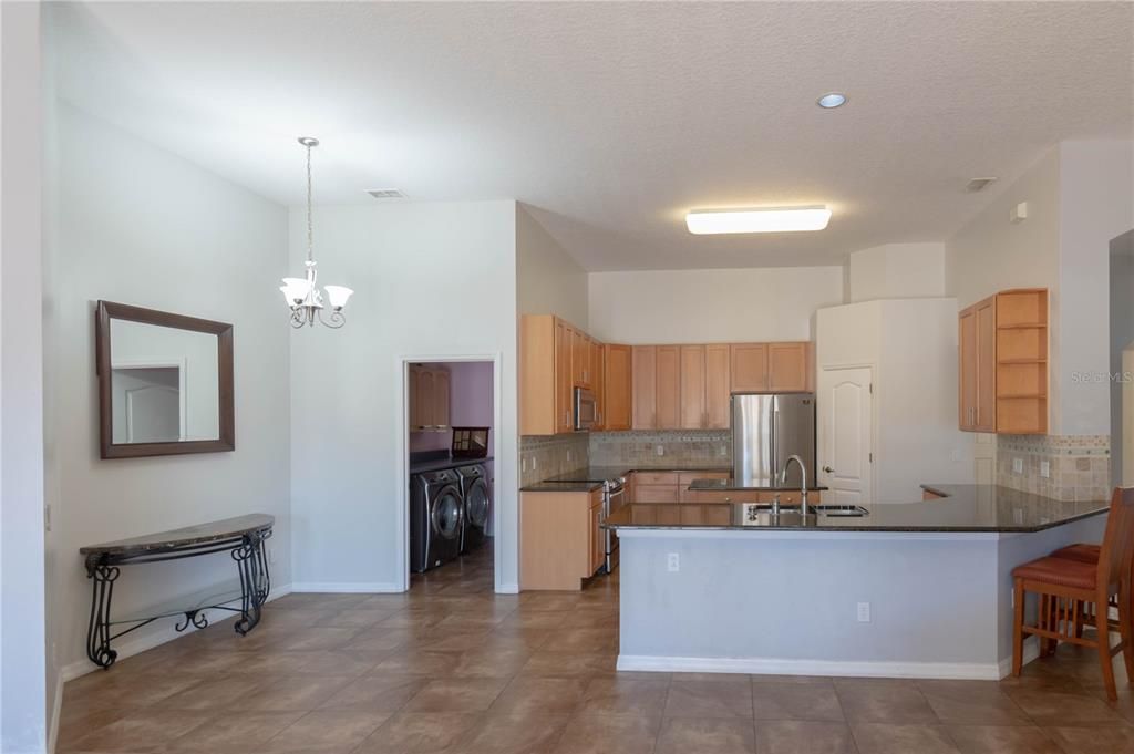 待售: $465,800 (4 贝兹, 4 浴室, 3034 平方英尺)